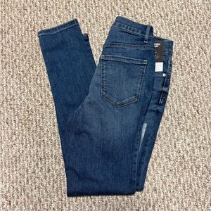 Vera Wang 0S Blue Skinny Jeans NWT